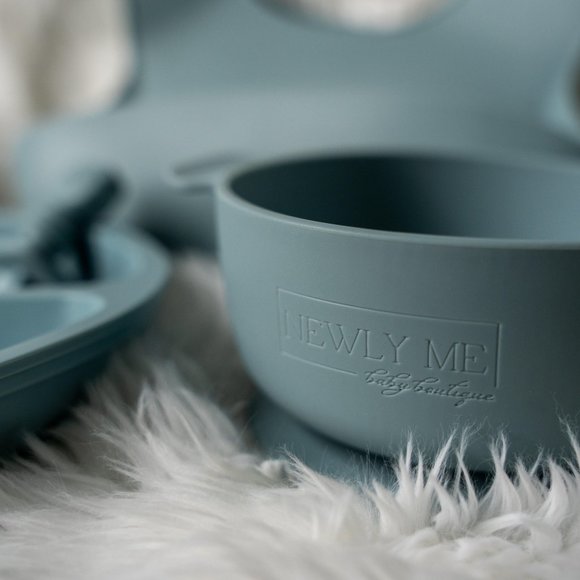 8 Piece Silicone Dining Set - Picture 3 of 5